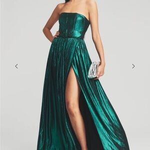 The Jaden Dress in Emerald Green